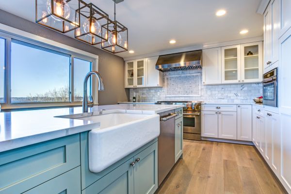 Cost of Farmhouse Sink Installation in Valencia