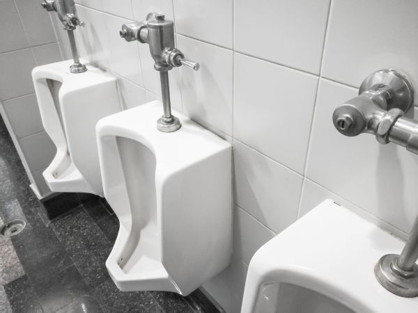 Cost of Urinal Installation in Valencia