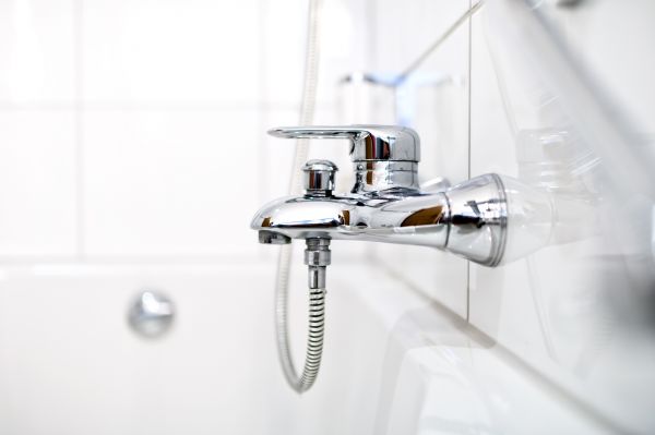 Cost of Shower Faucet Repair in Valencia