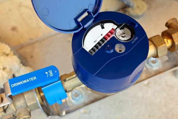 Cost of Water Main Replacement in Valencia