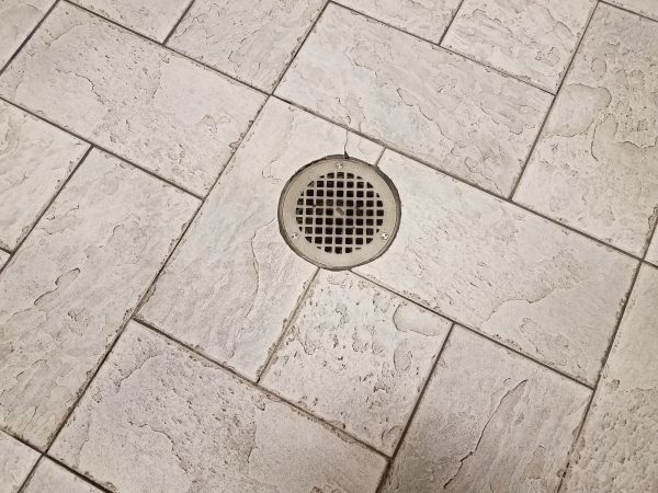 Cost of Floor Drain Plumbing in Valencia